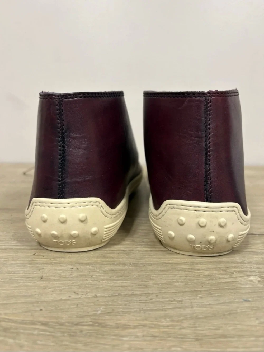 tods ankle chukka boots leather Violet sz 9.5